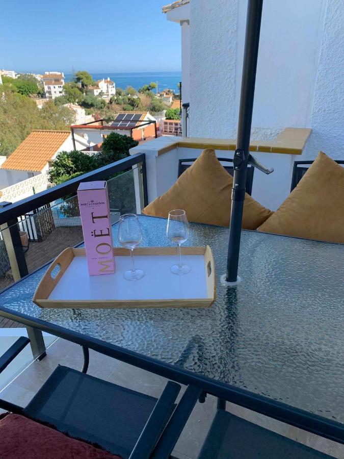 Apartamento 2 En Chalet Con Vista Abierta Al Mar Malaga Exterior photo